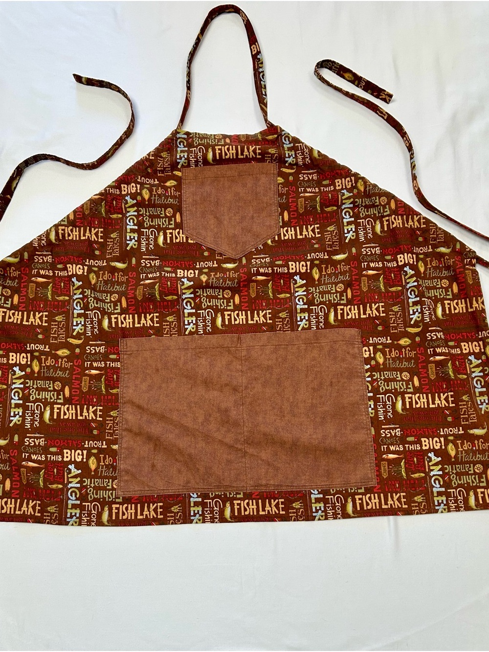 FISHING THEMED APRON, ONE  SIZE, HOMEMADE, FISH LAKE, GONE FISHING, POCKETS